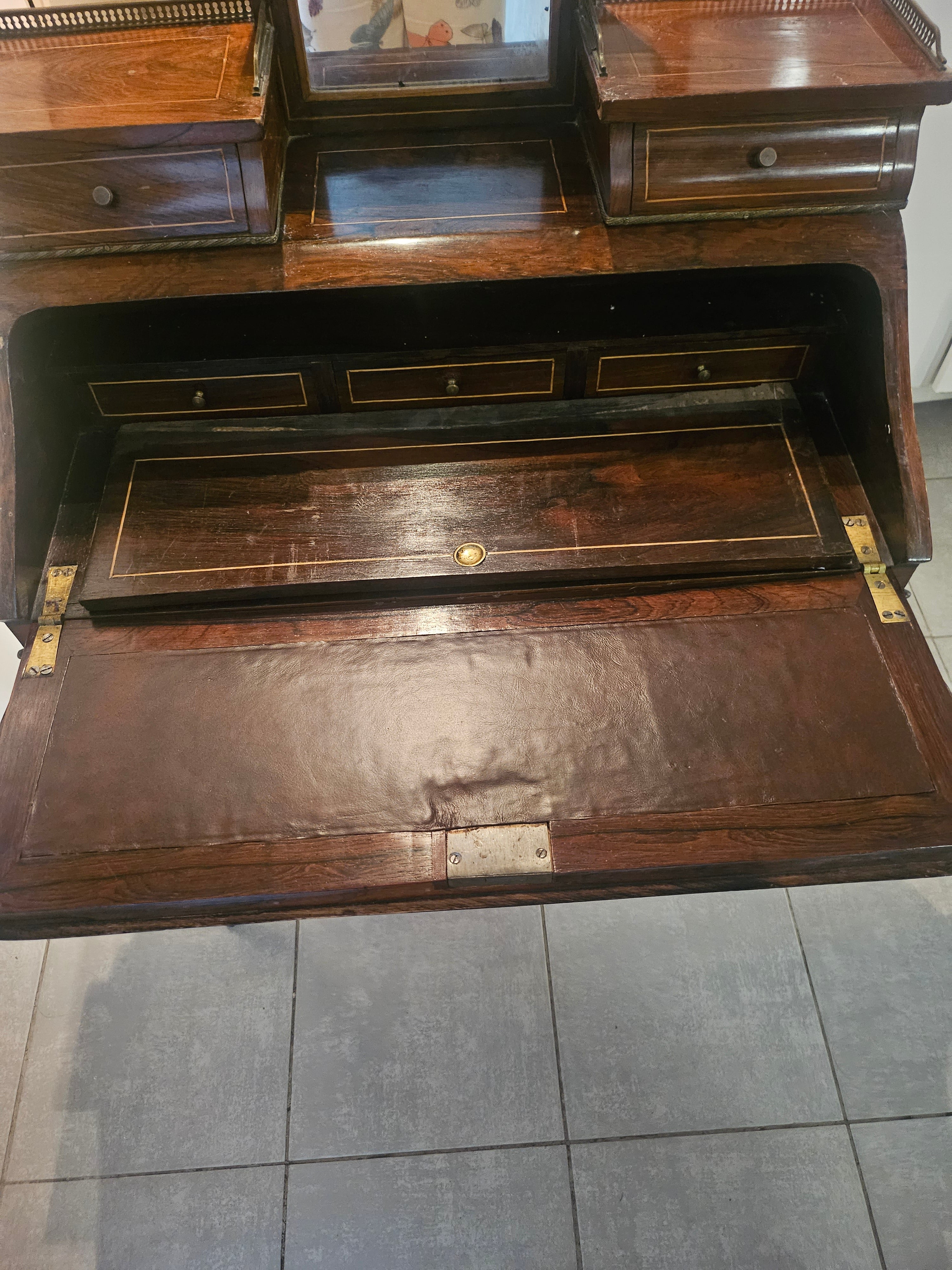 Secrétaire de dame ancien à abattant avec miroir fixe et cuir d'écriture