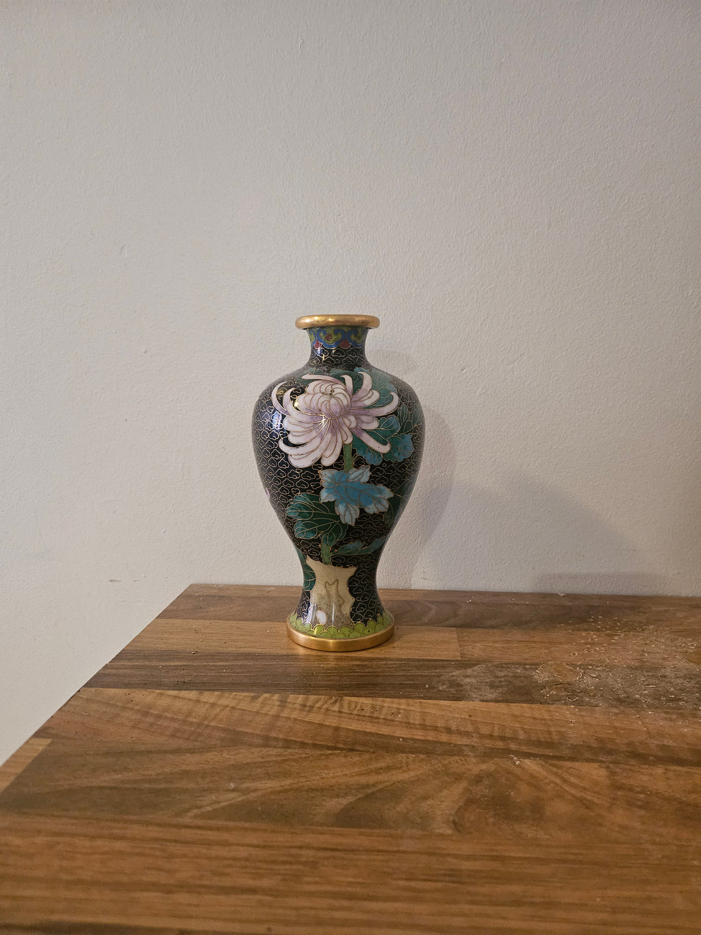 Petit vase cloisonné décor floral – Style asiatique