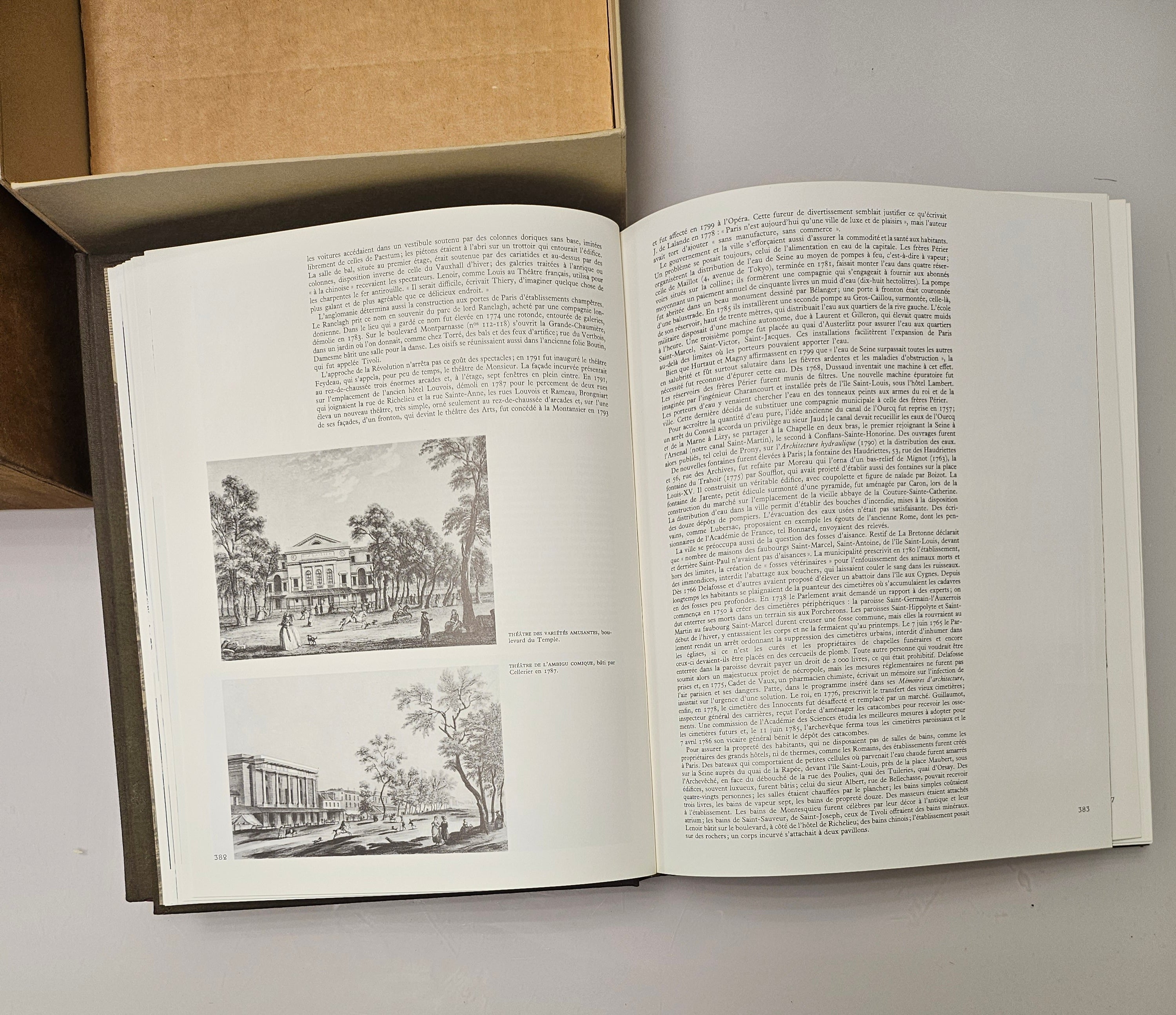 PARIS – Louis Hautecoeur (1972) – Coffret 2 volumes Fernand Nathan
