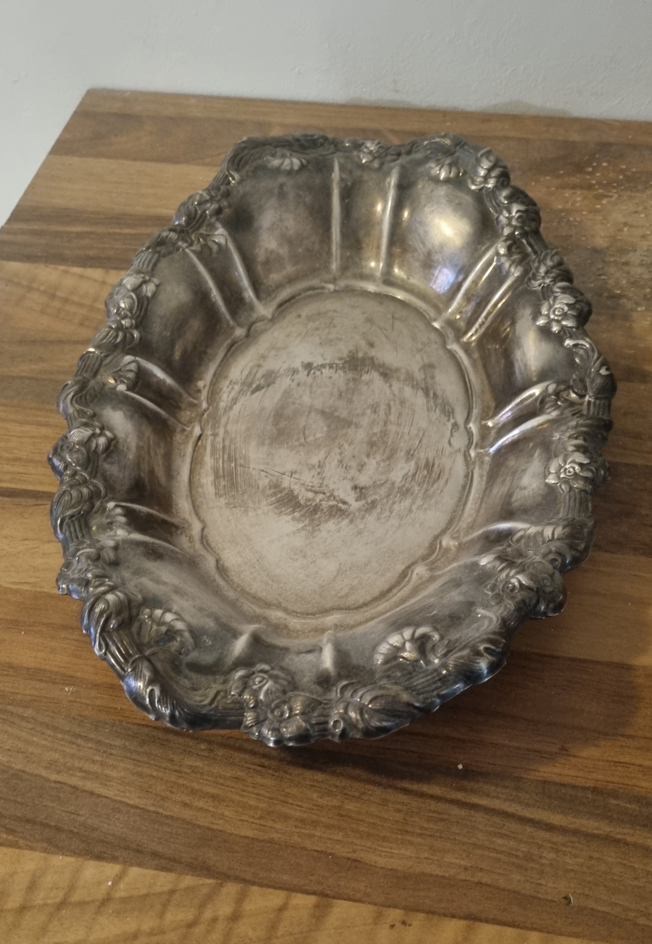 Coupe décorative vintage en métal argenté Falstaff Silver Plated England