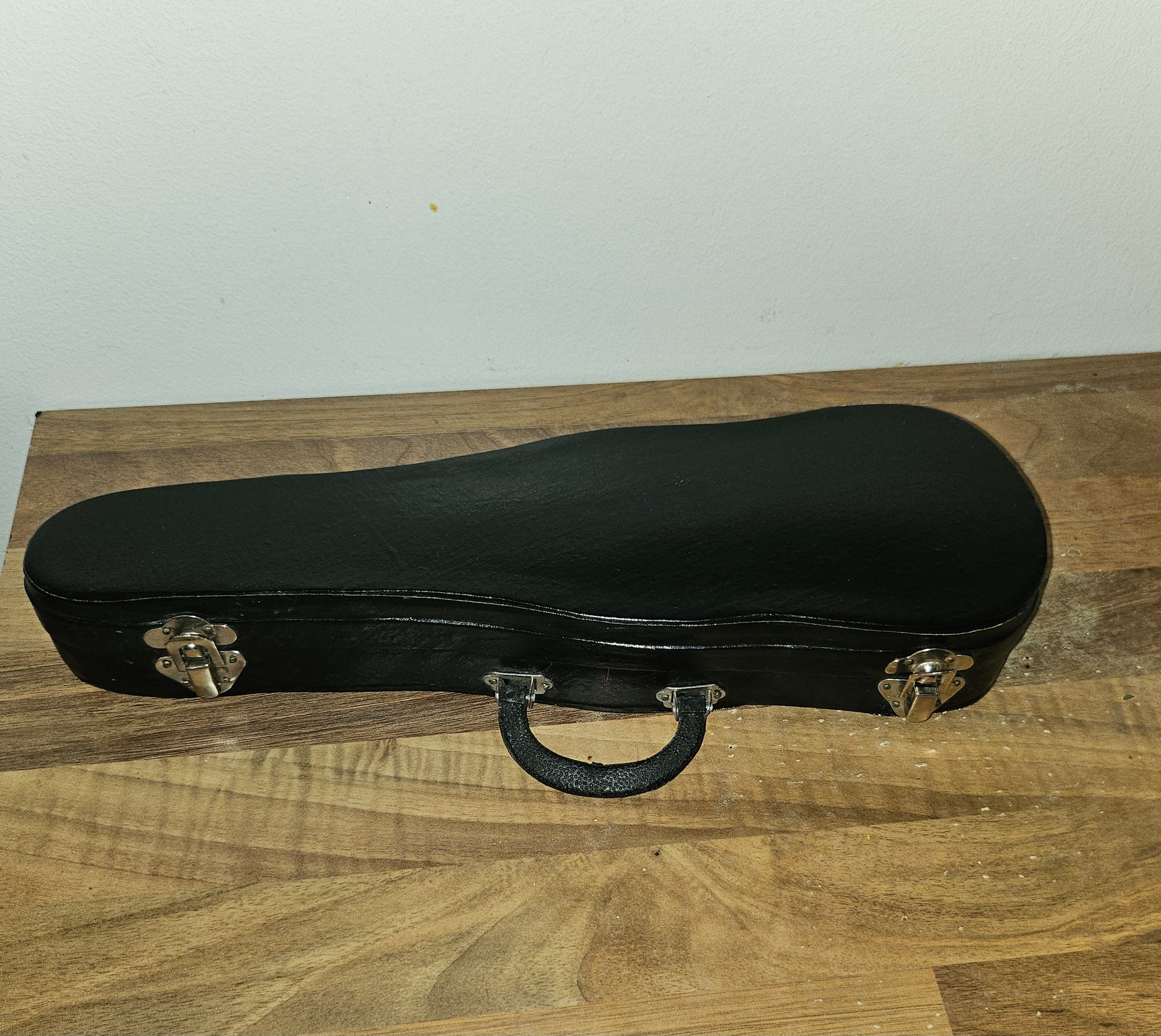 Violon miniature décoratif avec étui rigide – Objet de collection